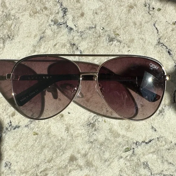 Quay Vivienne mini. Not sold on quays site anymore - Picture 2 of 7